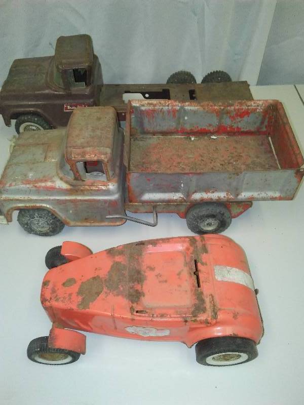 lot 9 image: Vintage Buddy L Toys, metal (3)
