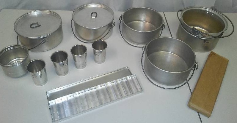 lot 13 image: 15 piece Alloy Cookware and more