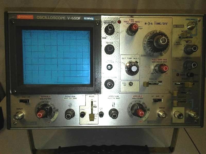 lot 98 image: Hitachi Oscilloscope Model V-650F