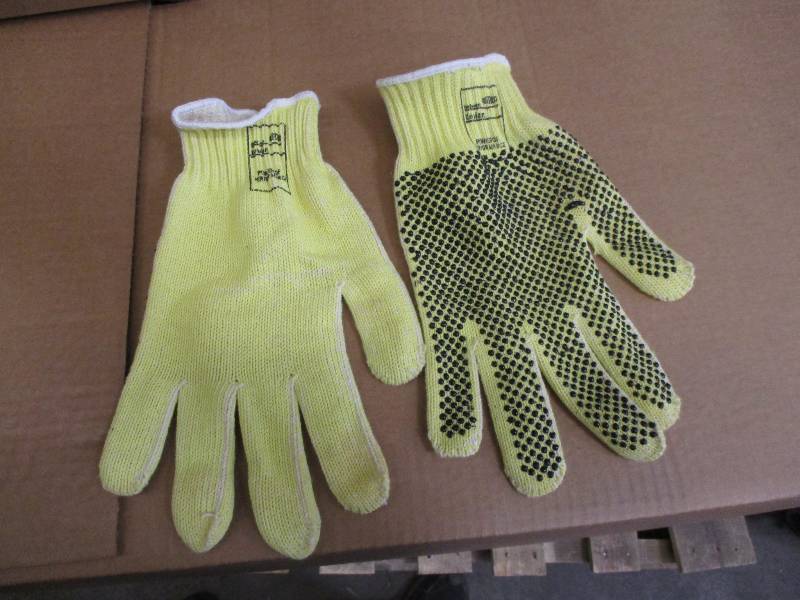Dotted Kevlar Knit Gloves