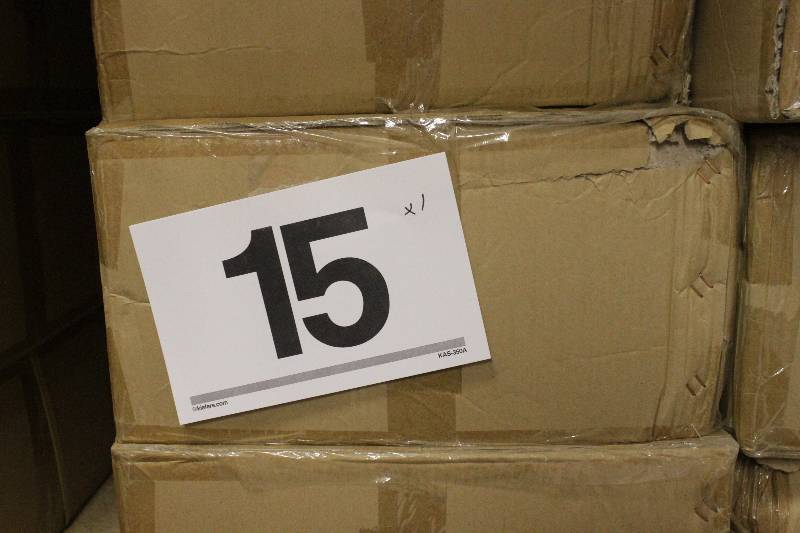 250 16 x 6 x 19 Black Plastic Handled Bags