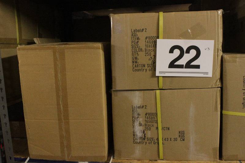 750 16 x 6 x 12 Black Plastic Handled Bags