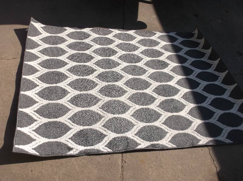 Rug