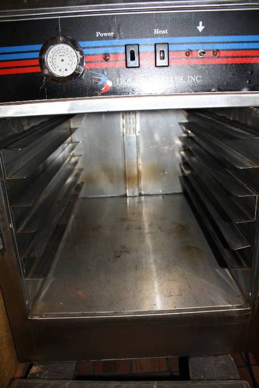 lot 40 image: Hot Food Boxes Single Door
