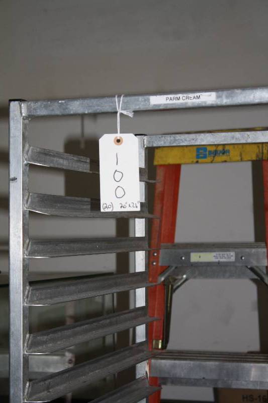 lot 100 image: Bun Pan Rack 20 Slot