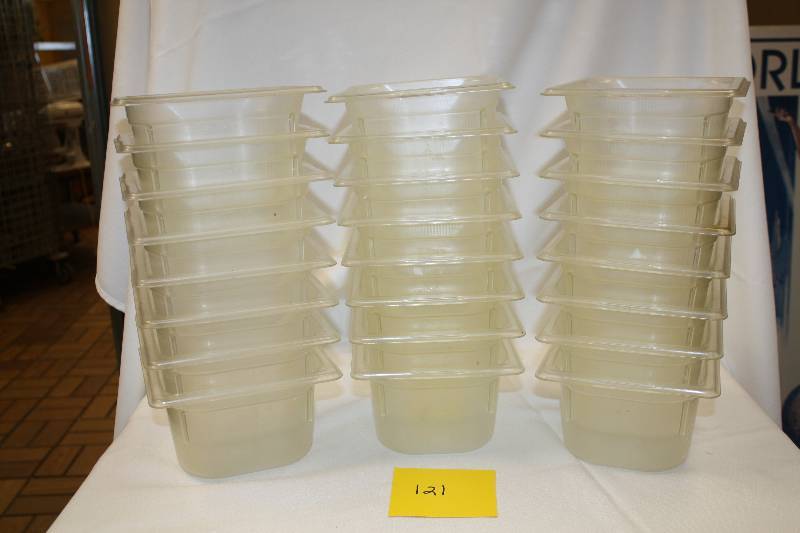 lot 121 image: Vollrath 16 Size