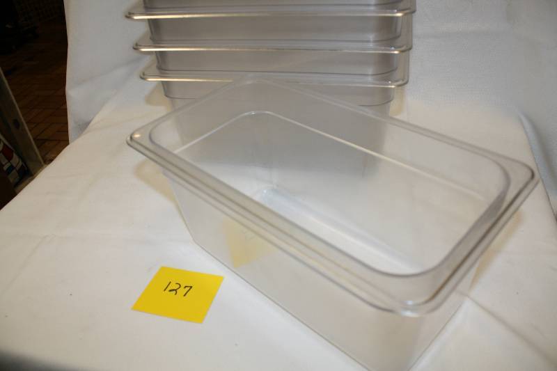 lot 127 image: Winco 13 x 6