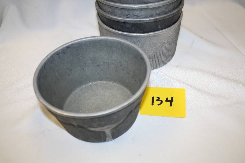 lot 134 image: Wilton Cast Alluminum