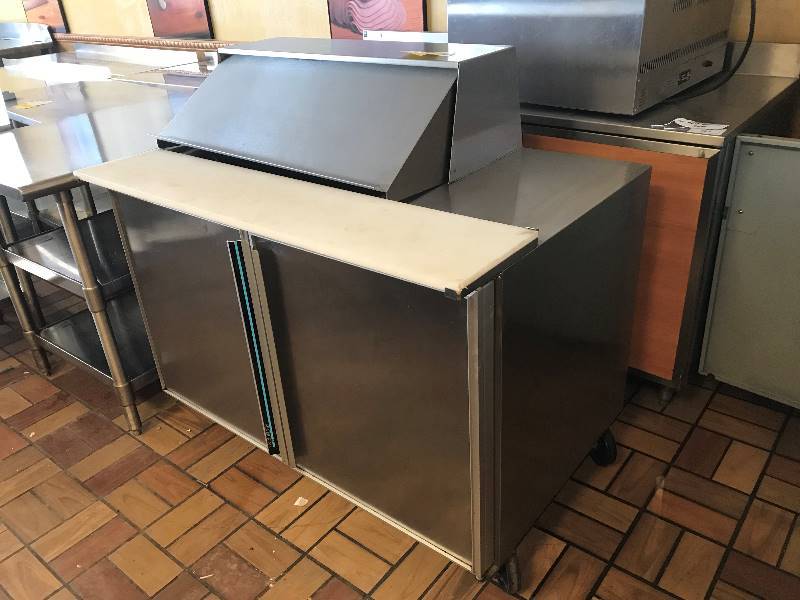 lot 16 image: Silver King 48in. Refrigerated Prep Table on Wheels, Model SKP488, 115V, Runs- Cools