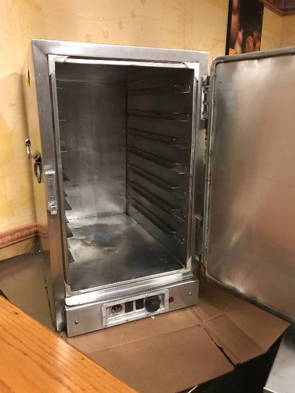 lot 36 image: Hot Boxes Inc., Mod #C7, warming cabinet, 115 volts, NSF, 16.5x25x27.5H.
