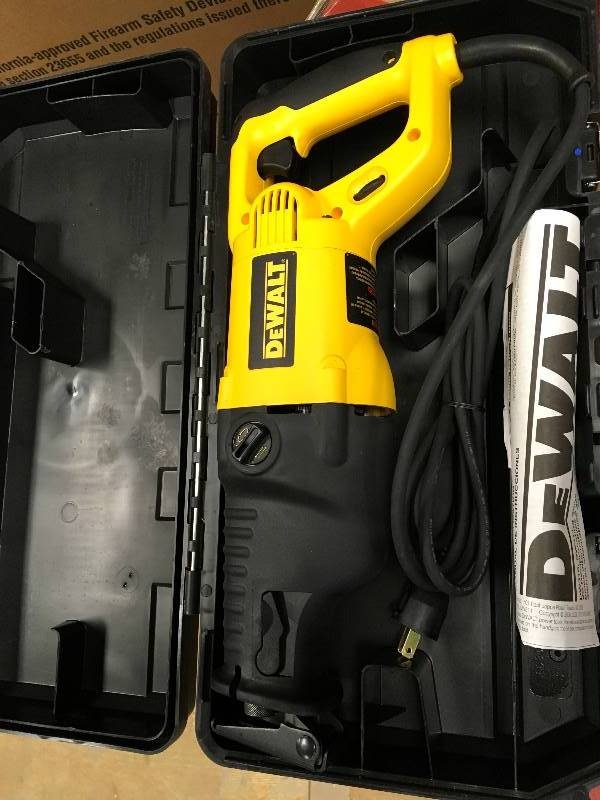 DeWalt Heavy-Duty Reciprocating Saw Kit open box in like new condition