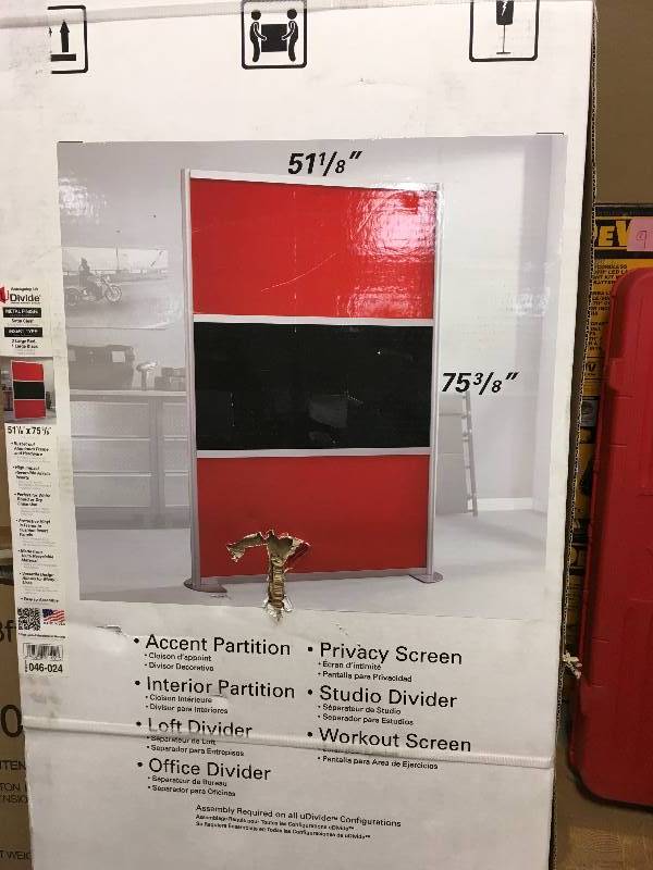Contractors Wardrobe 51-18 in. x 75-38 in uDivide Red and Black 3 Panel Room Divider new
