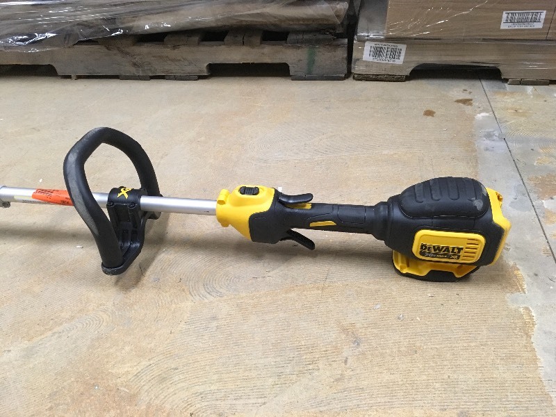DeWalt 13 20-Volt MAX Lithium-Ion Cordless Brushless Dual Line String Trimmer- (Tool Only) used in working condition
