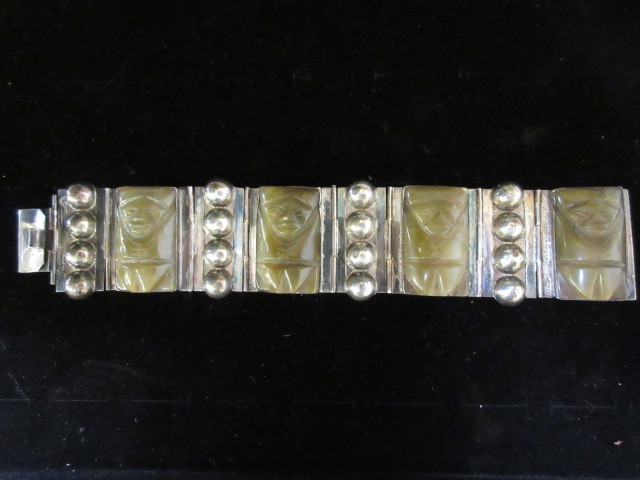 lot 338 image: STERLING TRIBAL WARRIOR GREEN STONE PANEL BRACELET