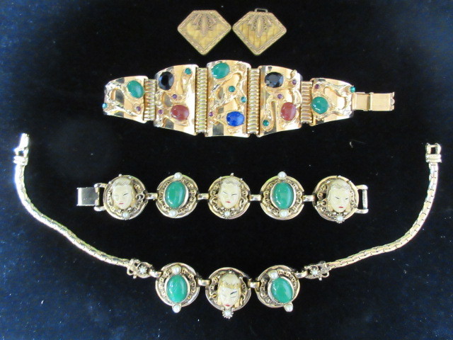 lot 343 image: VINTAGE HIGH END FASHION JEWELRY - UNSIGNED