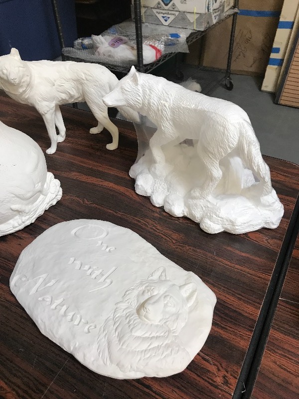 WHITE WOLF THEMED DECORATIONS