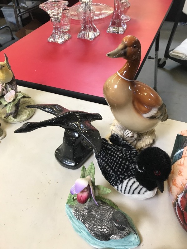 WATERFOWL FIGUREINES AND CARVINGS