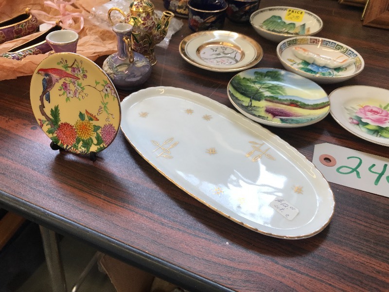 LOT OF MINI PORCELAIN TEA SETS AND OTHER