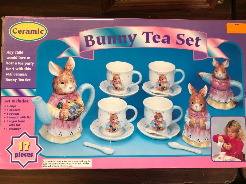 BUNNY TEA SET