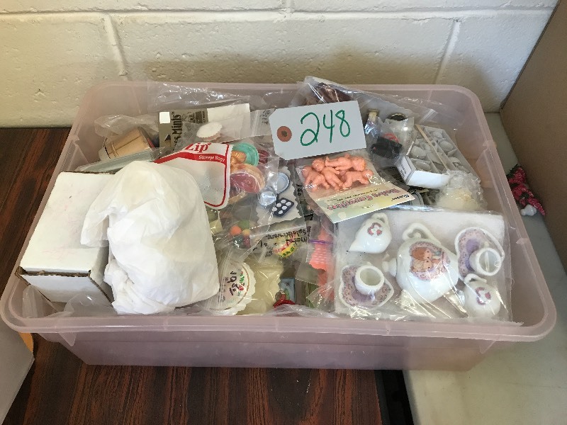 BIN LOT OF MINIATURE AND DOLL ACCESSORIES