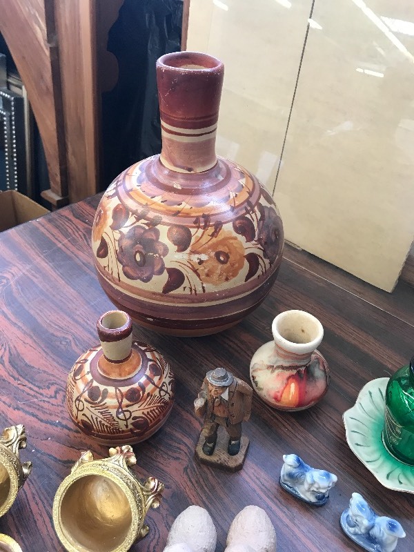 LOT OF MISC. MINI DECORATIONS AND POTTERY