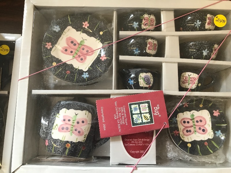 2 MATCHING 15 PIECE MINI TEA SETS