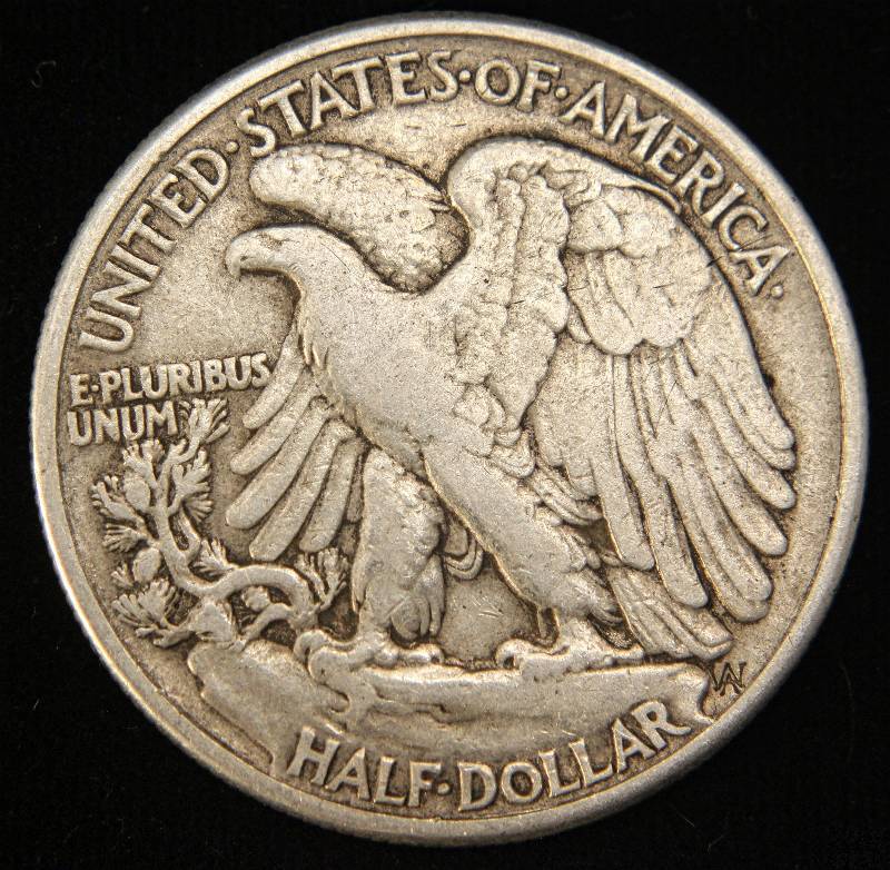 1946 WALKING LIBERTY SILVER HALF DOLLAR VF35