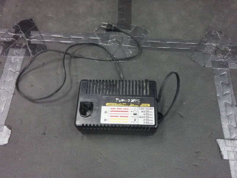 Panasonic 15.6V Metal Cutter and Universal Charger and  12V Type F Battery