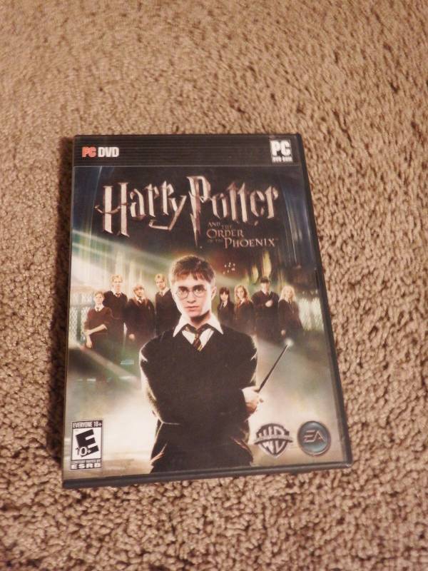 Harry Potter Wizard Chess Game, Glasses, and 20 Questions and PC Game