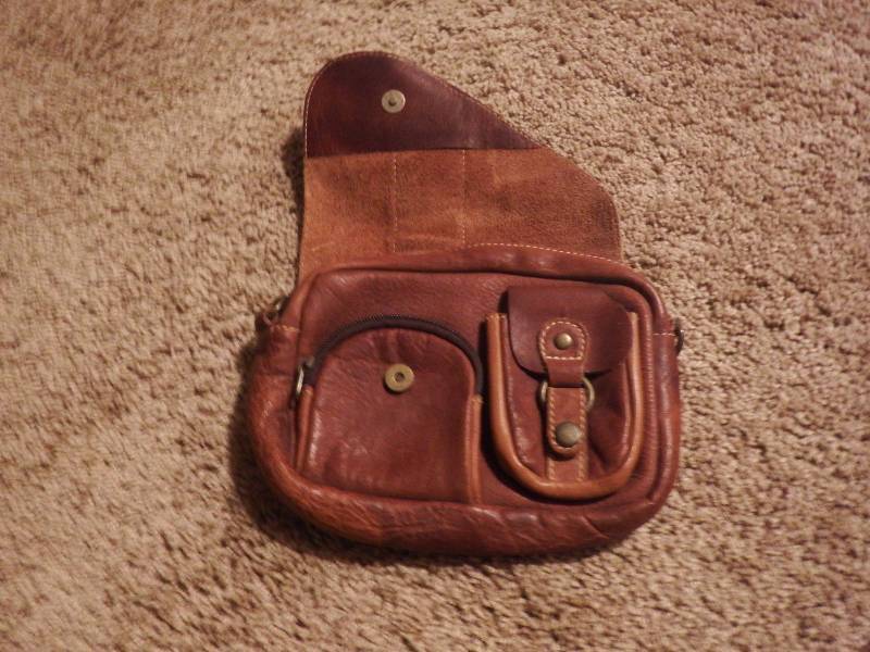 Used Clothing - Shirts, Pants, Shorts, Jeans, Hats Plus More