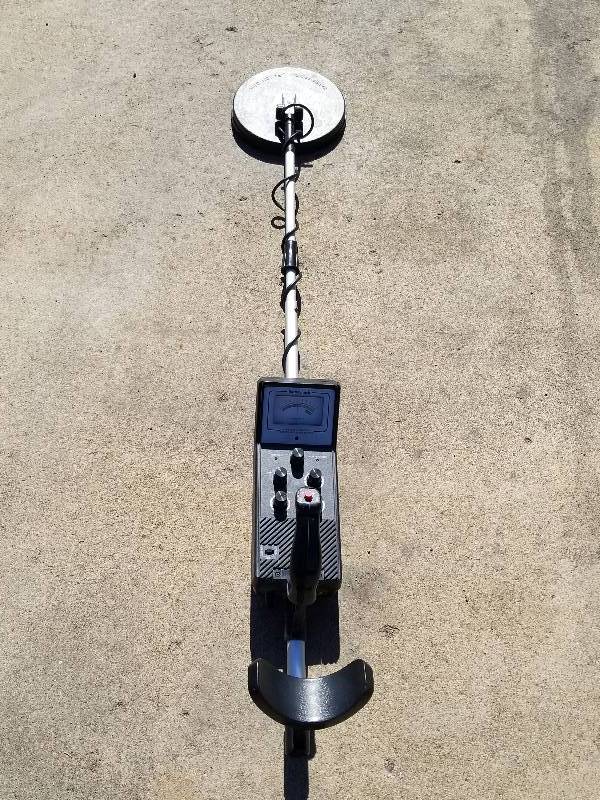 METAL DETECTOR