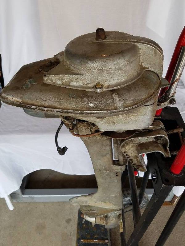 ANTIQUE BOAT MOTOR