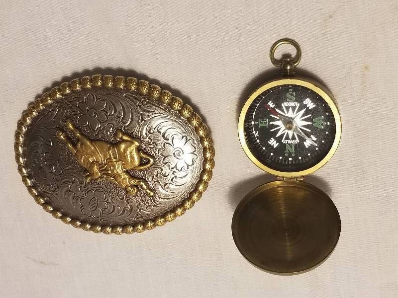 NICKLE BELT BUCKLE AND VINTAGE COMPASS