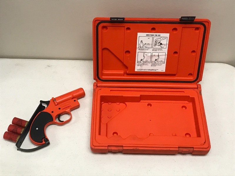 lot 38 image: Orion Flair Gun With Case, Includes...