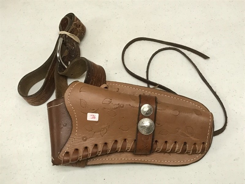 lot 76 image: Unmarked Leather Belt Holster With ...