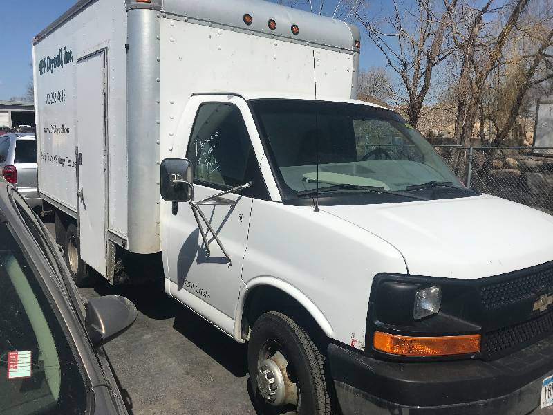 2005 Chevrolet Express 1 Ton Dually Box Truck