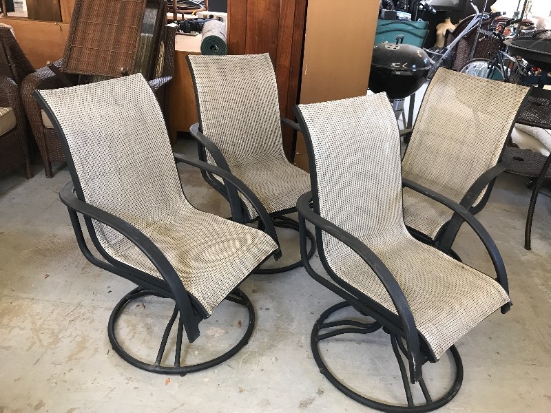 lot 405 image: PATIO METAL ROCKERSWIVEL MESH CHAIRS