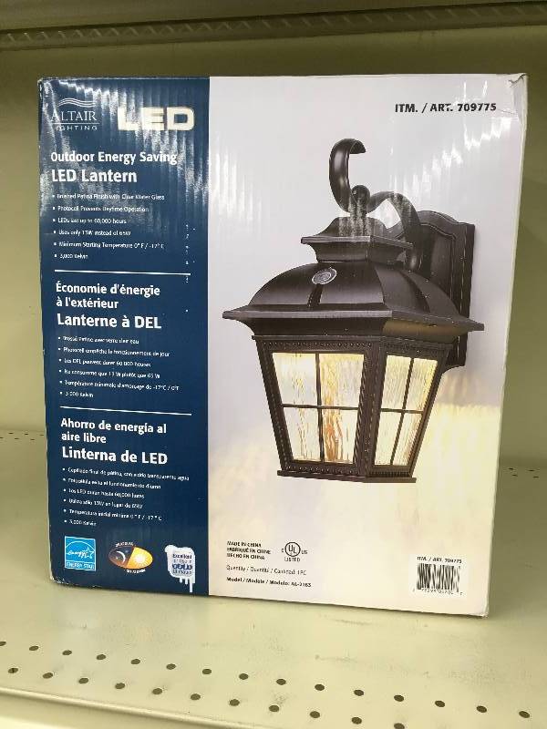 ALTAIR COACH LIGHT F17, RETAIL $34.99