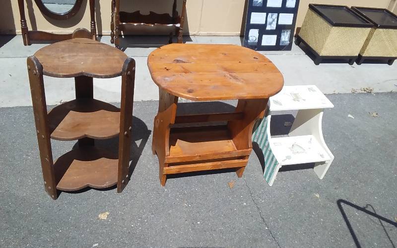 Knotty Pine Side Table, Pine 3-Tier Shelf, Garden Theme Step Stool