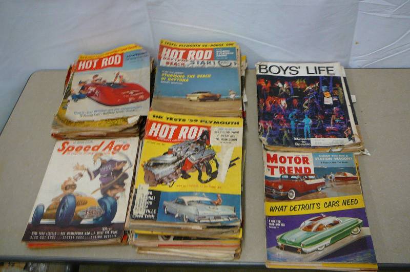 lot 18 image: Large lot of vintage Hot rod magazines 1950s, some motor trend and Boys Life