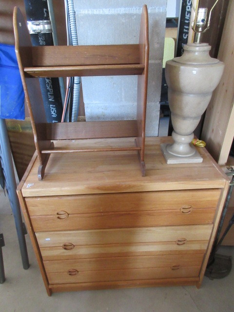 DRESSER AND ACCESSORIES
