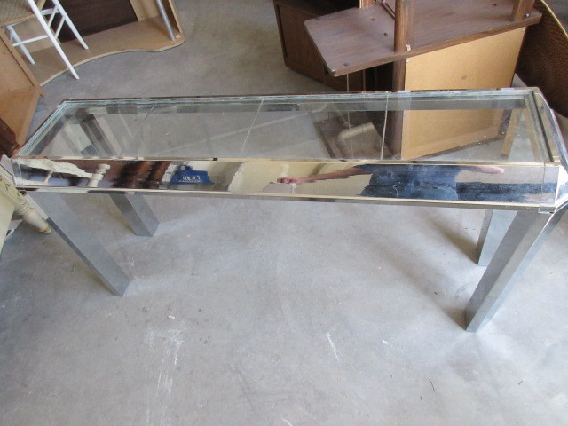 CHROME SOFA TABLE WITH LAMP