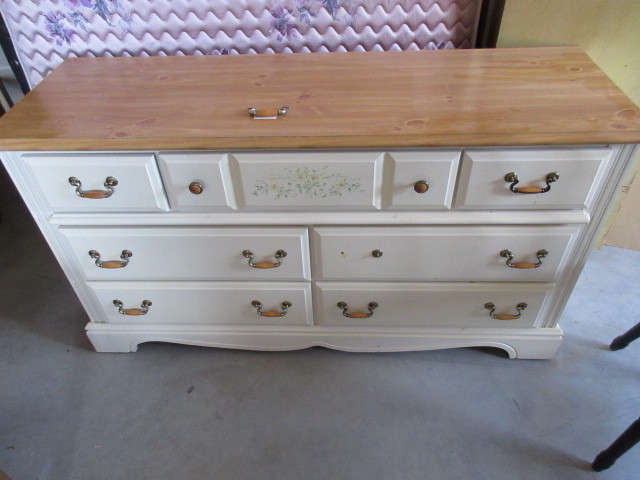 7 DRAWER DRESSER