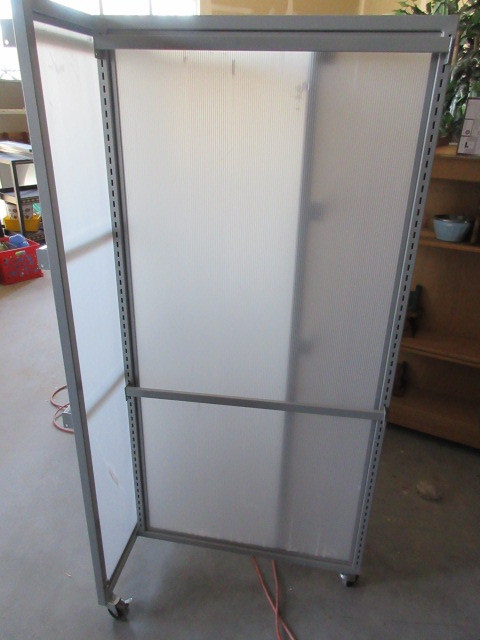 3 SIDED ROLLING FIXTURE