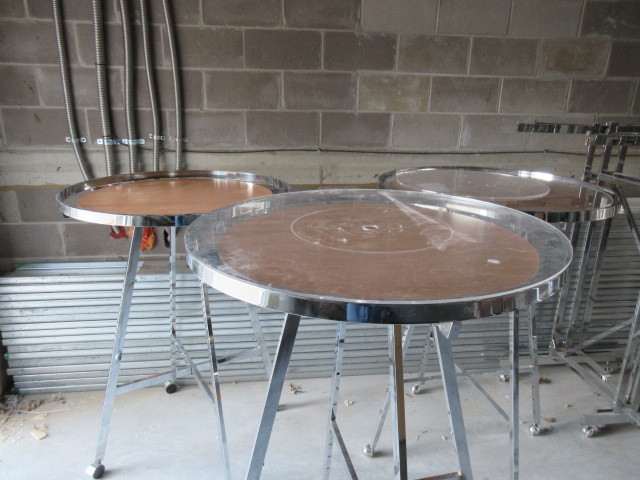 3 ROUND ROLLING STORE FIXTURES