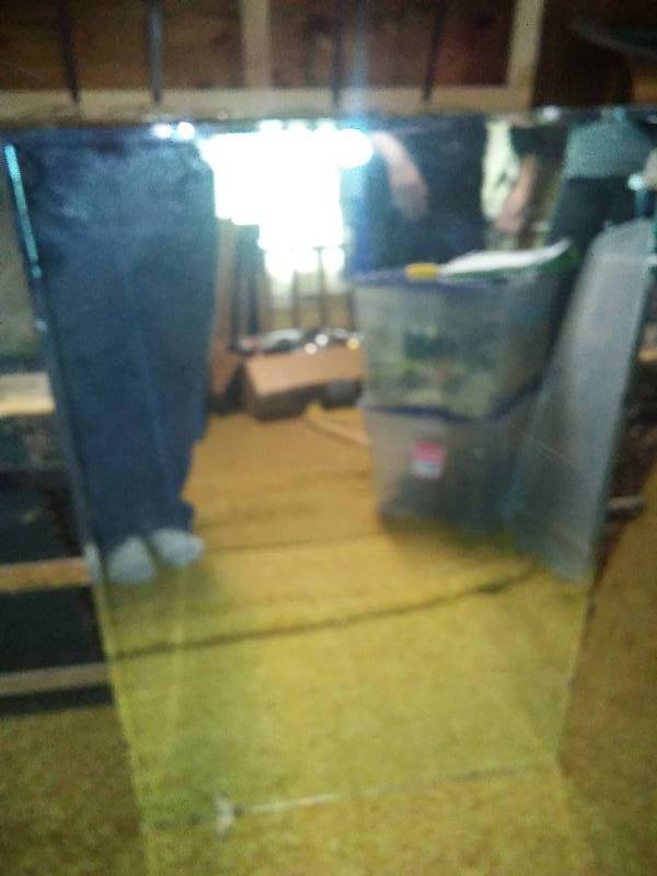 lot 159 image: Vintage Beveled Mirror, 24 x 36