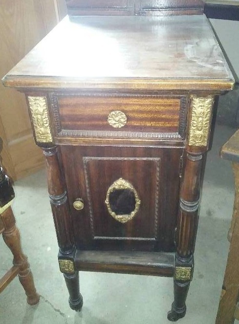 lot 174 image: Vintage Stand, drawer, cupboard on casters