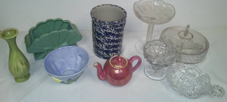 lot 215 image: Vintage Imperial Glass and misc.