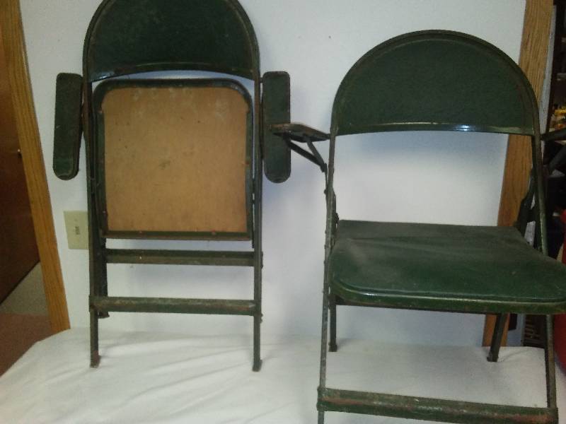 lot 225 image: Vintage Military field chairs (2) in need of WD-40