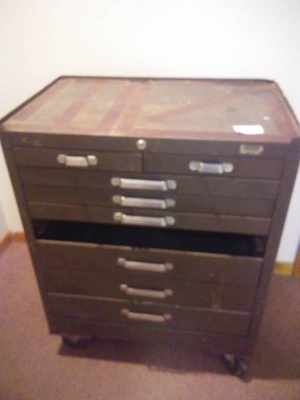 lot 285 image: Kennedy Rolling Tool Bench Cabinet model 272